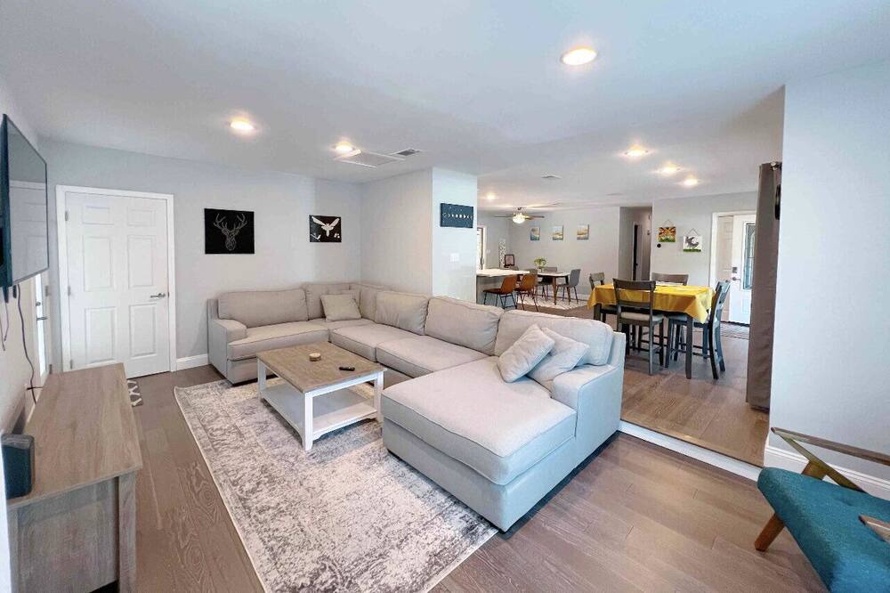 Photo of Livingroom in Mary Esther