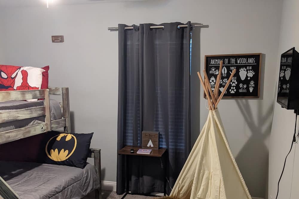 Photo of Bedroom in Mary Esther