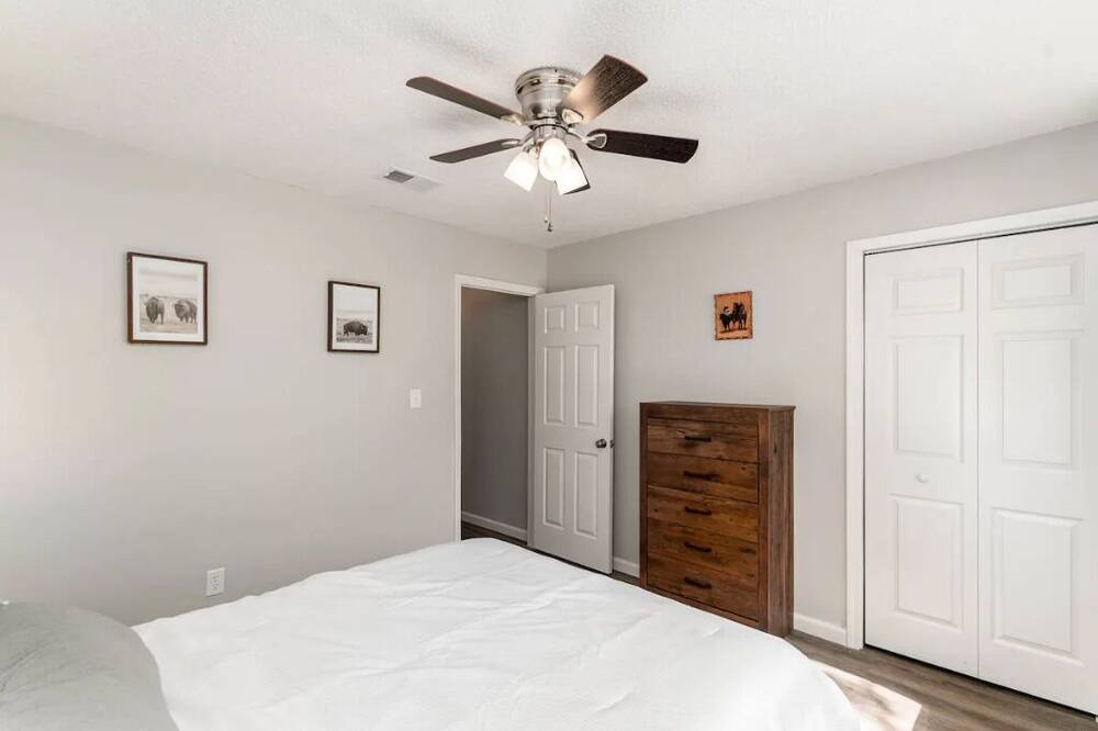 Photo of Bedroom in Pensacola