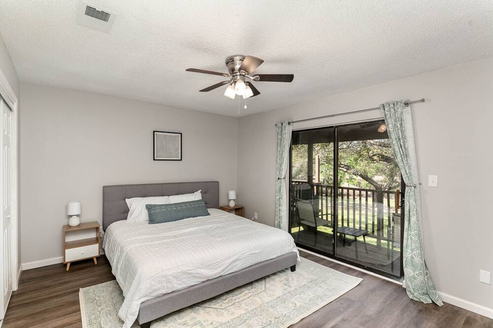 Photo of Bedroom in Pensacola