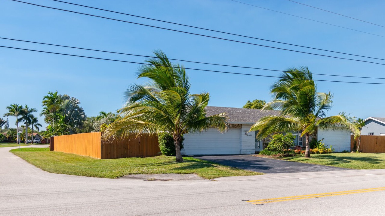 Photo of Outdoor in Tamarac