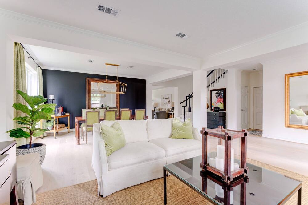 Photo of Livingroom in Beaumont