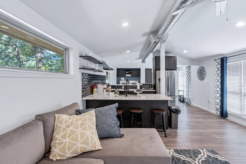Photo of Livingroom in Avinger