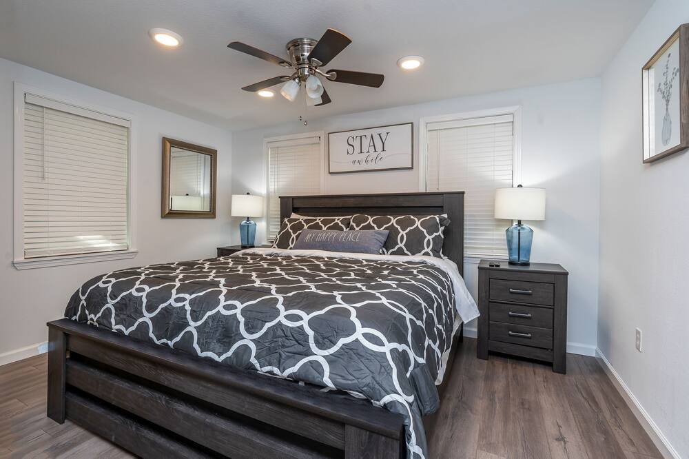 Photo of Bedroom in Avinger