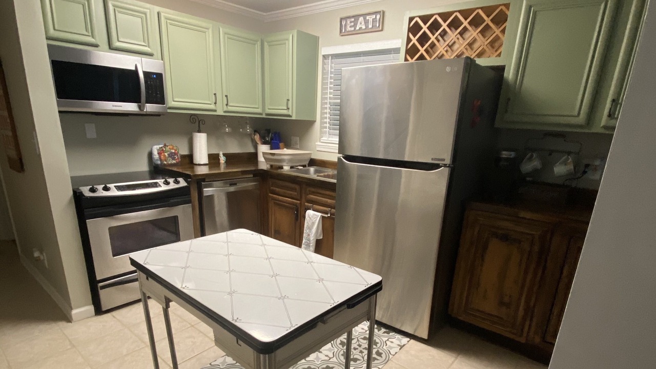 Photo of Kitchen in Lillian