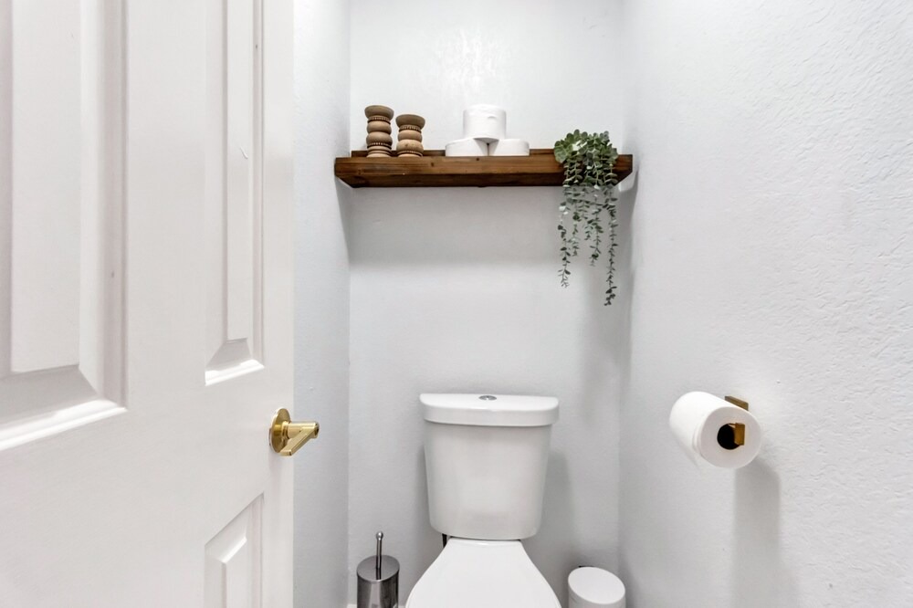 Photo of Bathroom in Rowlett