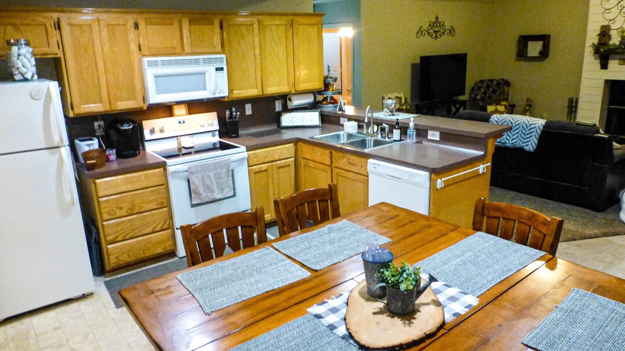 Photo of Kitchen in Holly Lake Ranch