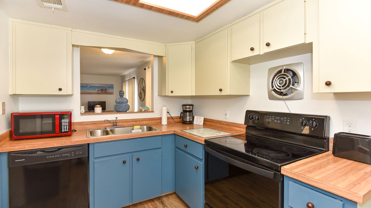 Photo of Kitchen in South Daytona