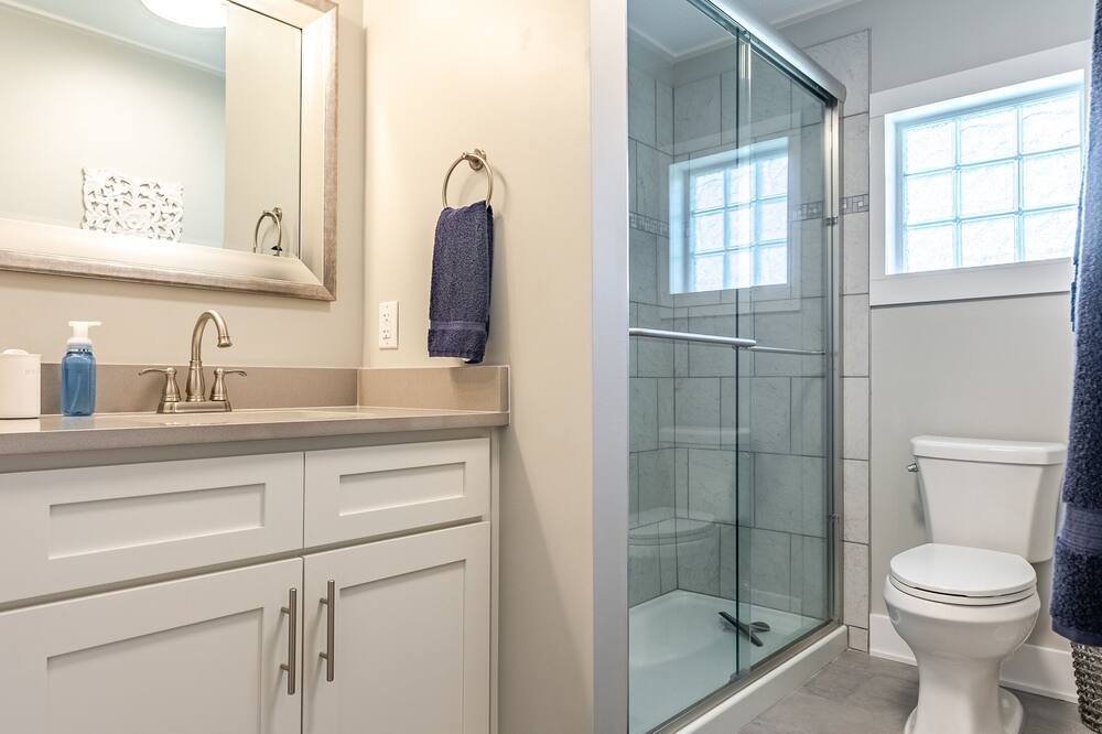 Photo of Bathroom in Riviera Beach