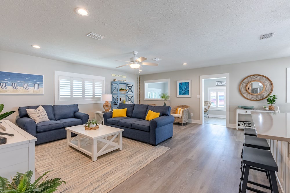 Photo of Livingroom in Riviera Beach