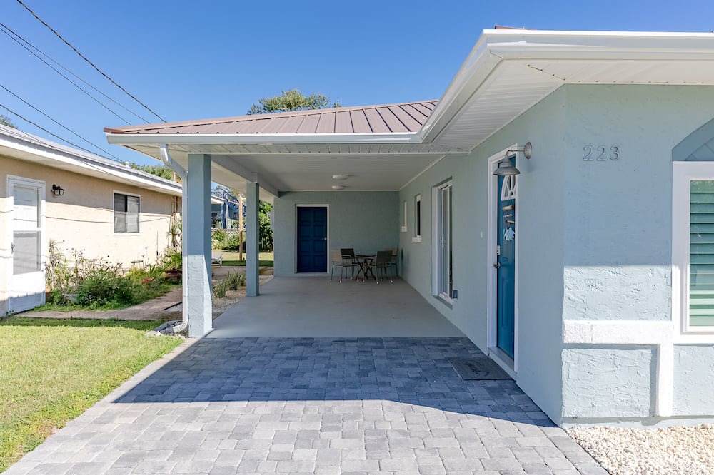 Photo of Outdoor in Riviera Beach