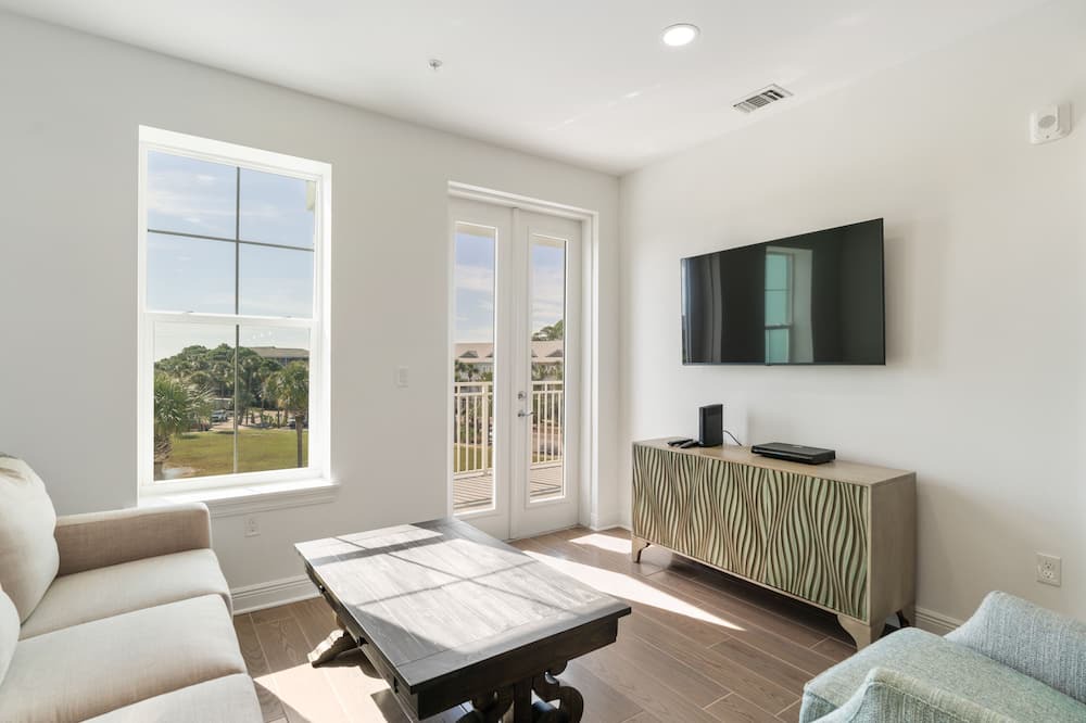 Photo of Livingroom in Santa Rosa Beach