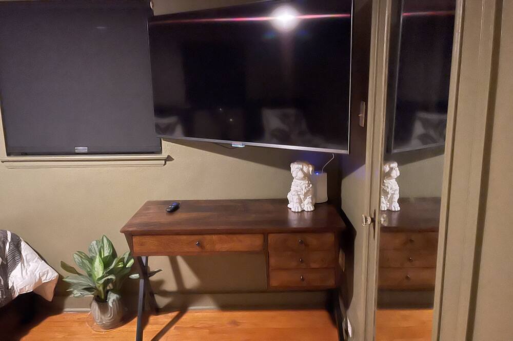 Photo of Bedroom in Highlands - Perkins