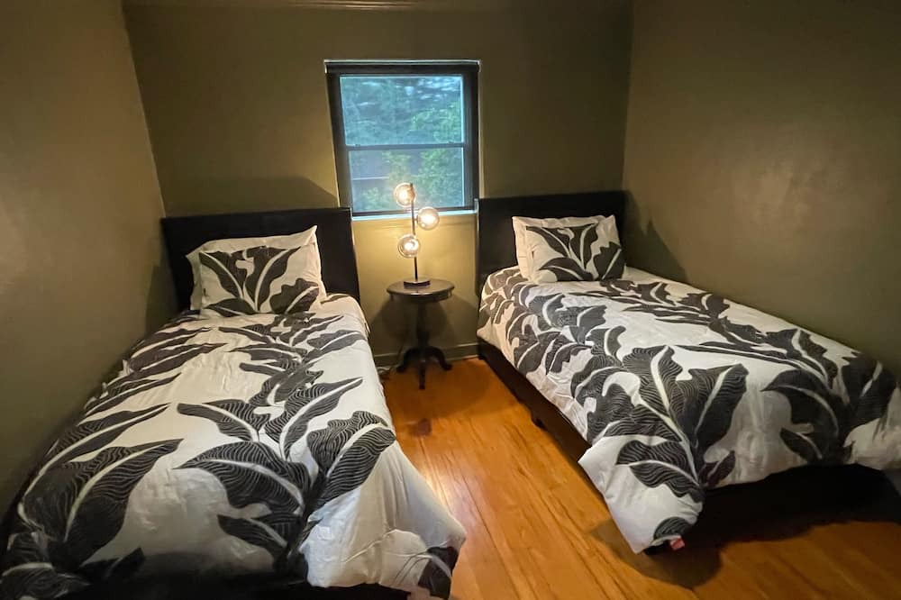 Photo of Bedroom in Highlands - Perkins