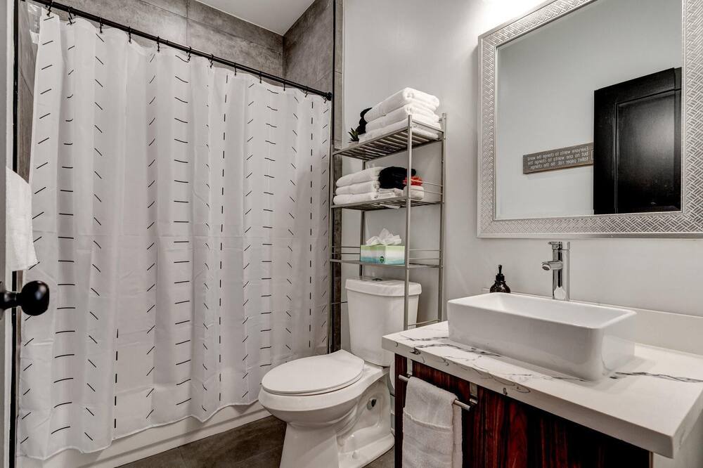 Photo of Bathroom in Treme