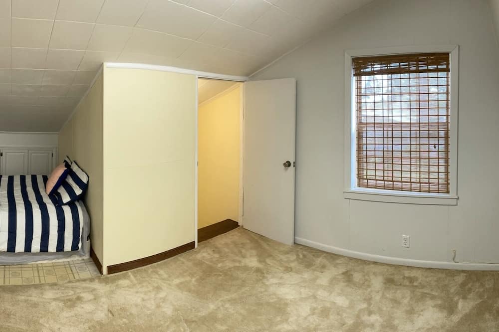 Photo of Bedroom in Downsville