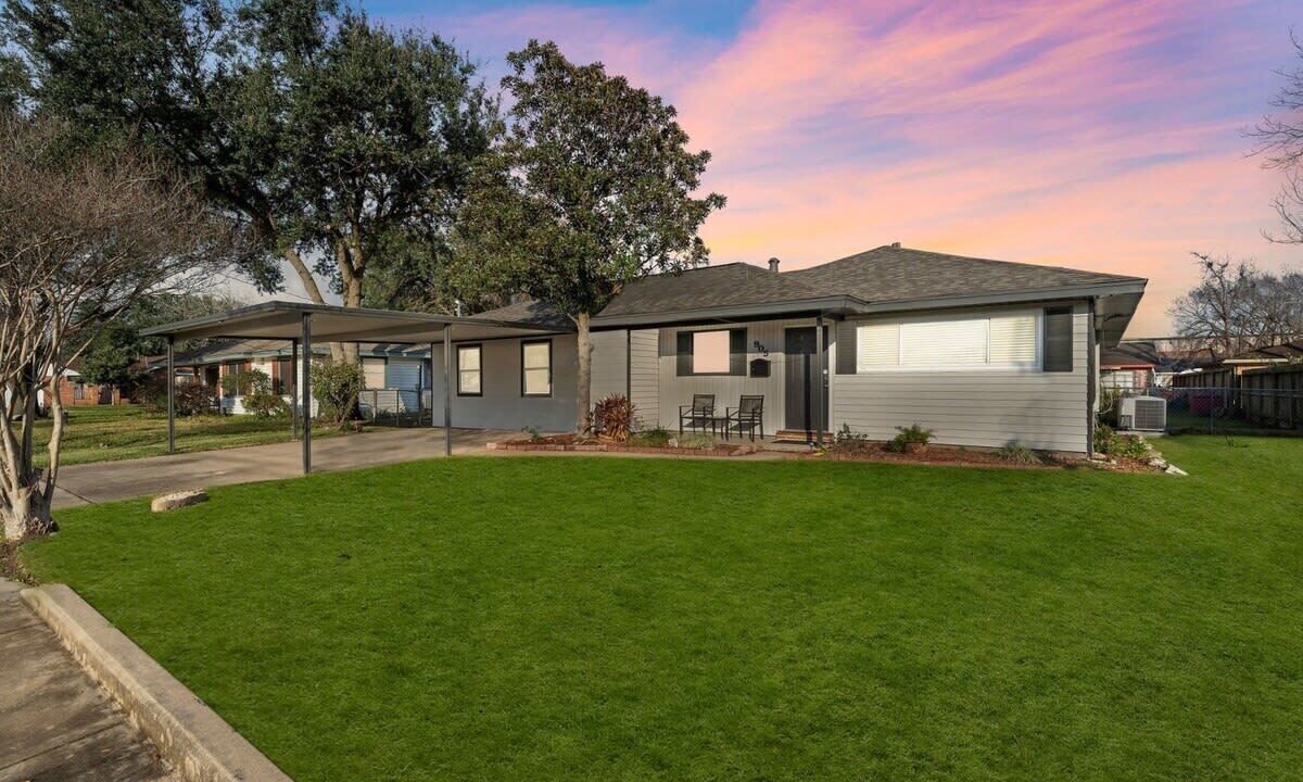 Photo of Outdoor in Deer Park