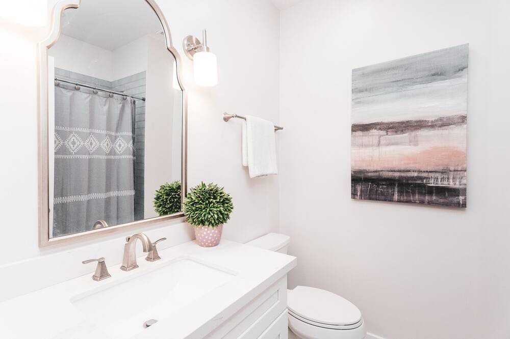 Photo of Bathroom in Coldspring