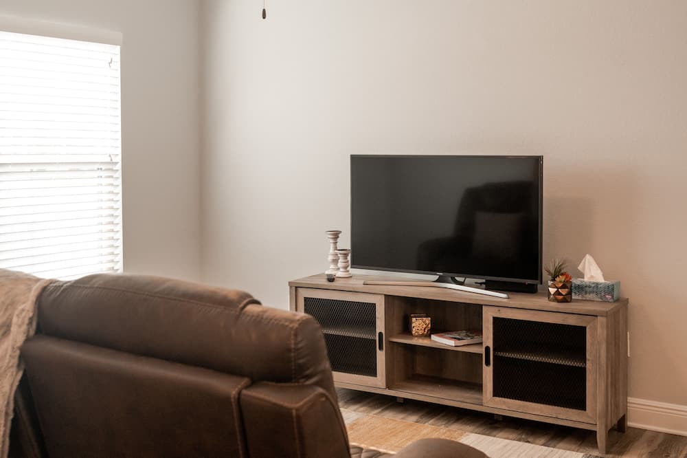 Photo of Livingroom in South Pensacola