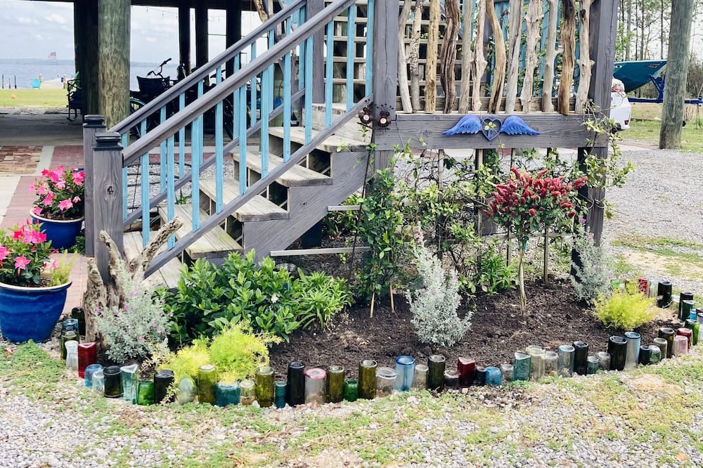 Photo of Others in Harold
