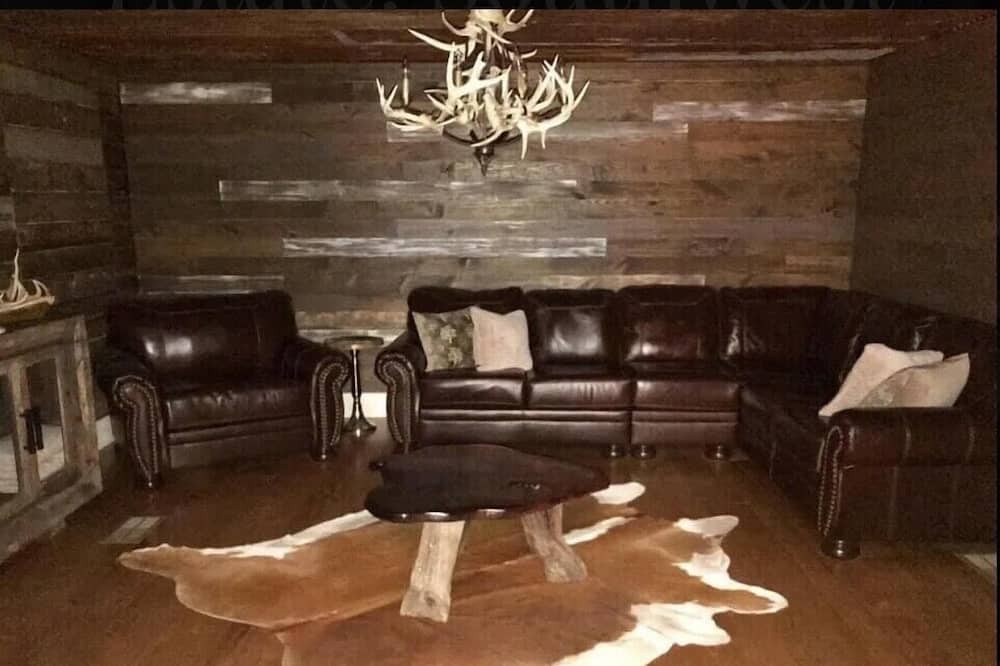 Photo of Livingroom in Summit