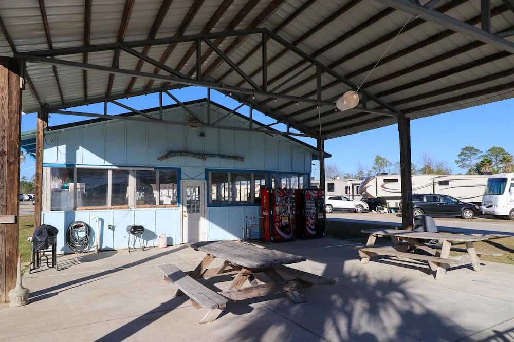 Photo of Outdoor in Theodore