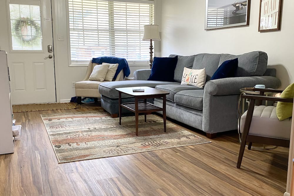 Photo of Livingroom in Tupelo