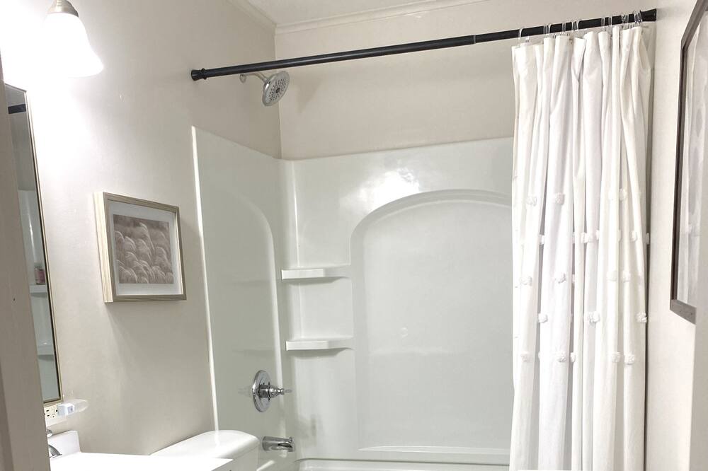 Photo of Bathroom in Tupelo