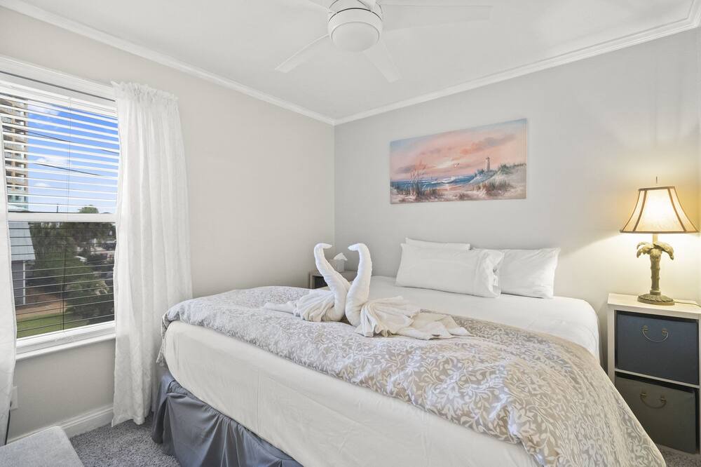 Photo of Bedroom in Silver Sands Beach