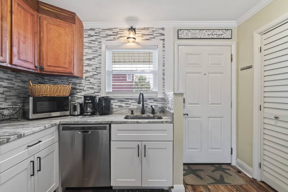 Photo of Kitchen in Silver Sands Beach