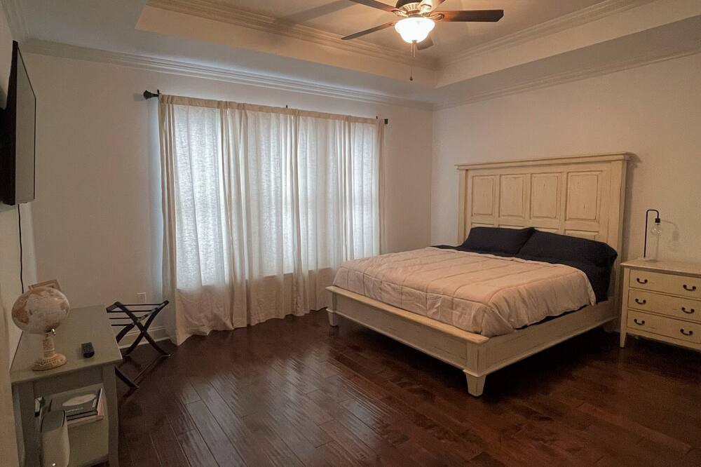 Photo of Bedroom in South Baton Rouge