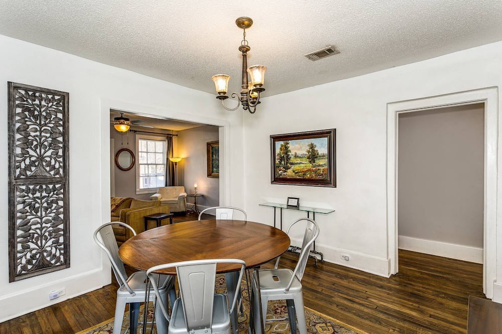 Photo of Bedroom in Old East Hill