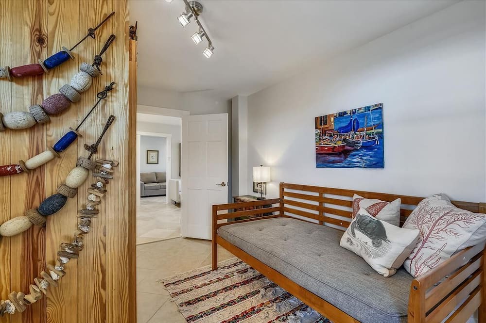 Photo of Livingroom in Sea Palm Village