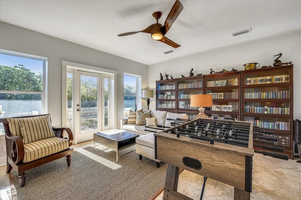 Photo of Livingroom in Sea Palm Village