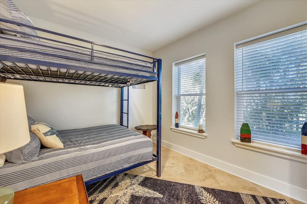 Photo of Bedroom in Sea Palm Village