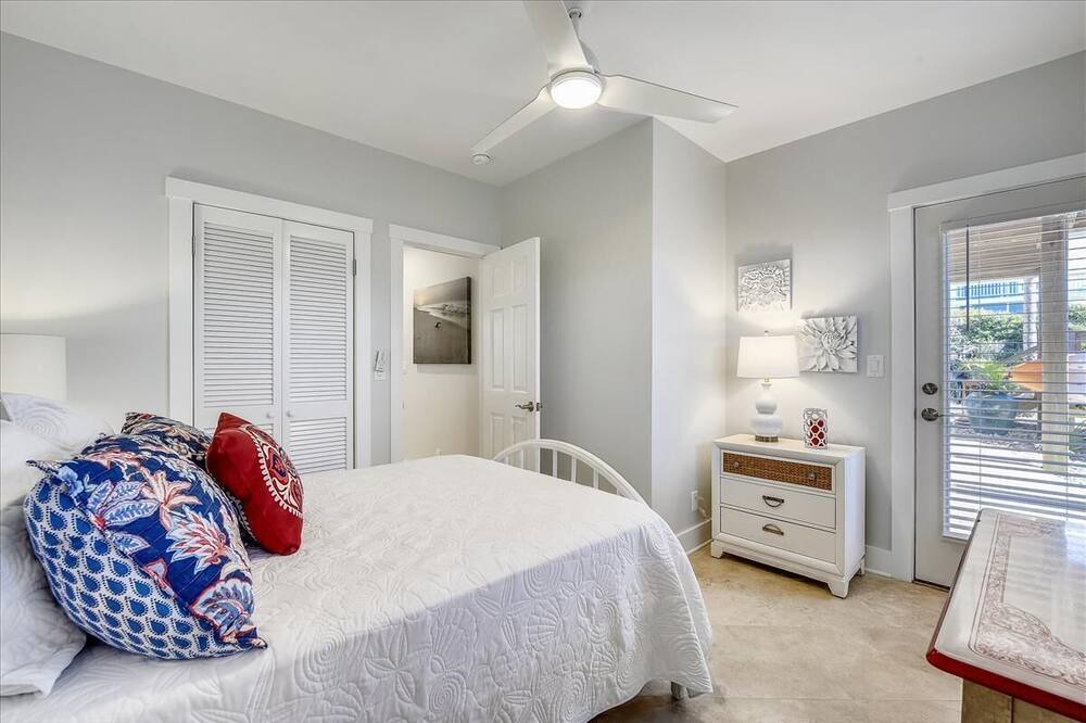Photo of Bedroom in Sea Palm Village