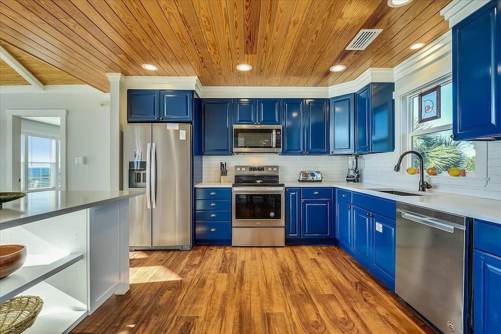 Photo of Kitchen in Sea Palm Village