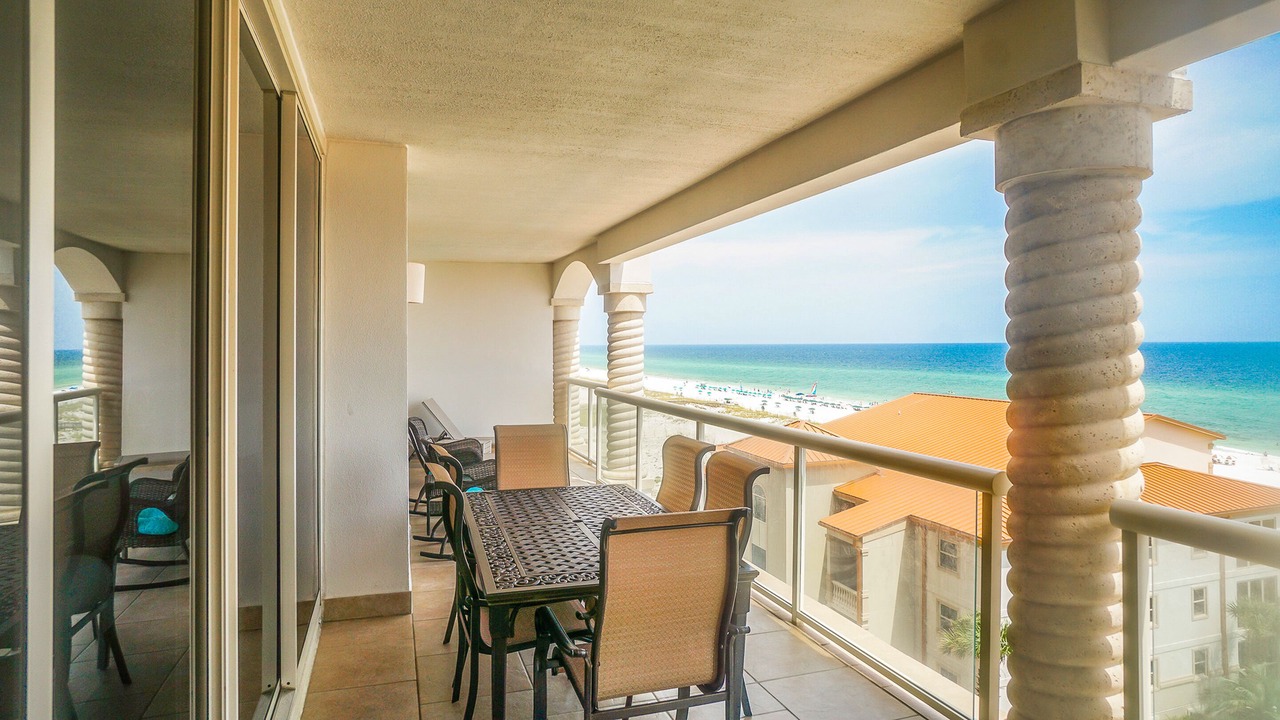 Photo of Patio Balcony in Villa Primera