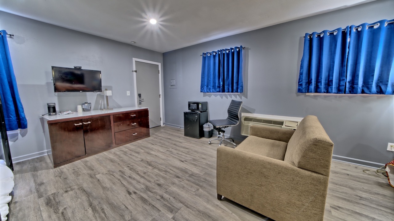 Photo of Bedroom in Lower Grand Lagoon