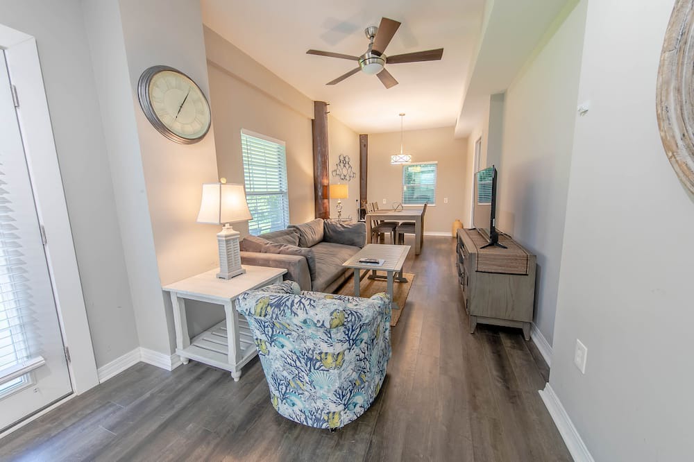 Photo of Bedroom in Gulfview Heights