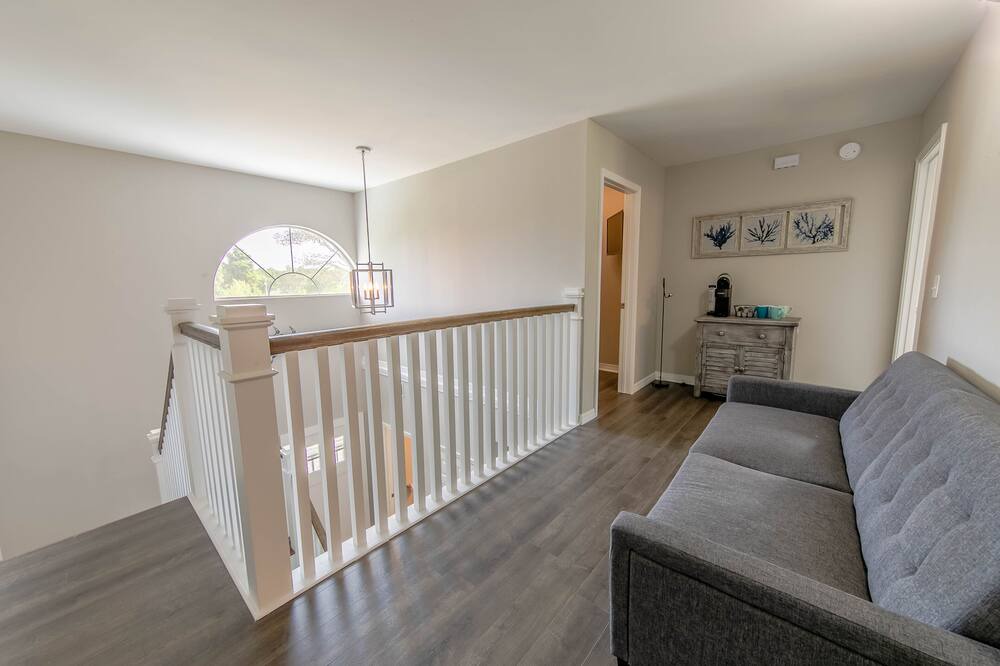 Photo of Livingroom in Gulfview Heights