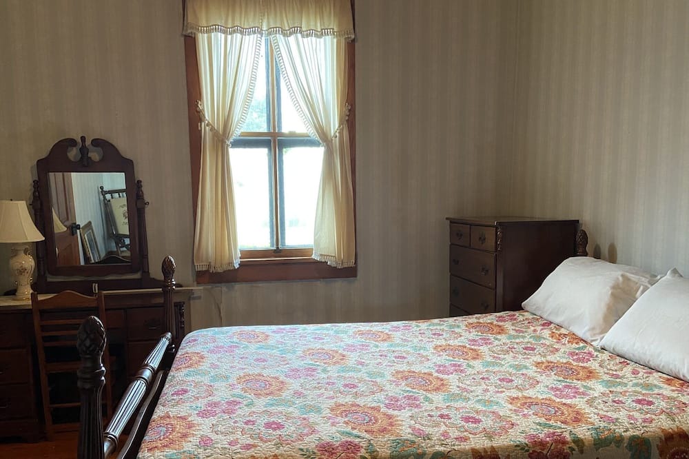 Photo of Bedroom in Scott