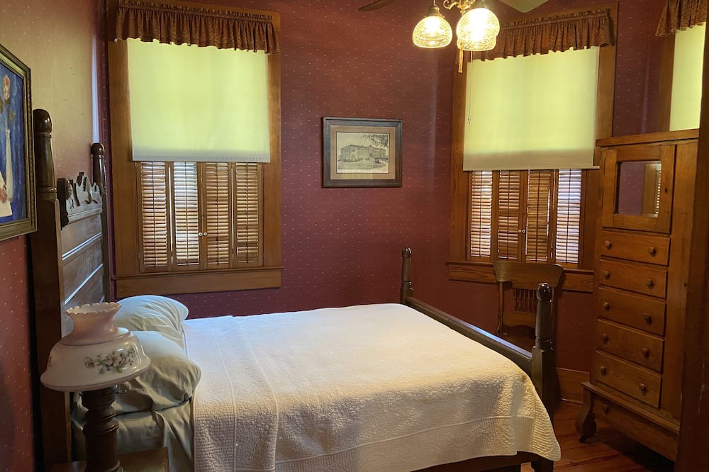 Photo of Bedroom in Scott