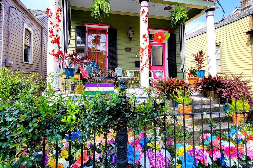 Photo of Others in Algiers Point