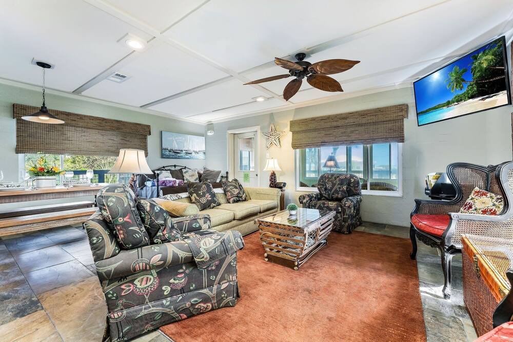 Photo of Livingroom in East End