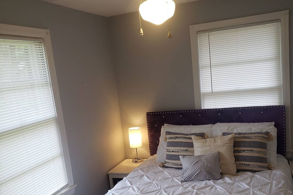 Photo of Bedroom in Panama City