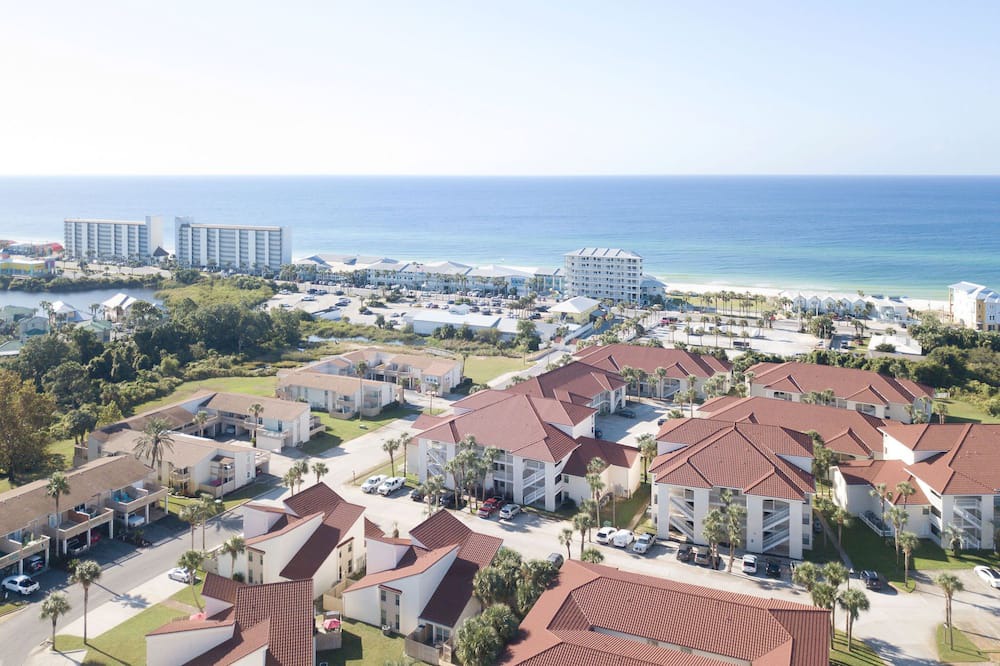 Photo of Outdoor in Summer Breeze