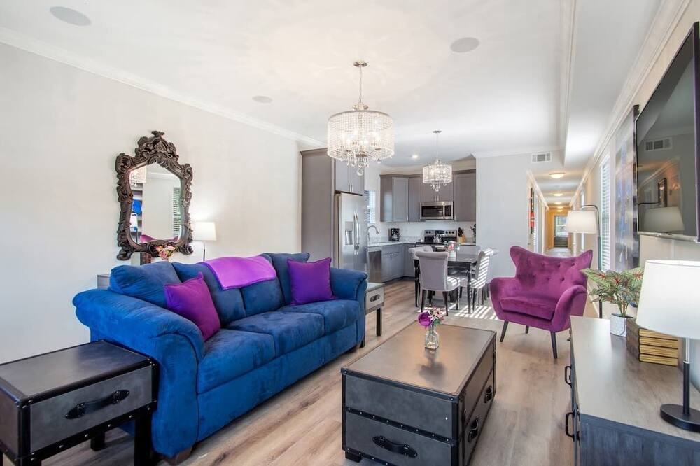 Photo of Livingroom in Tulane - Gravier