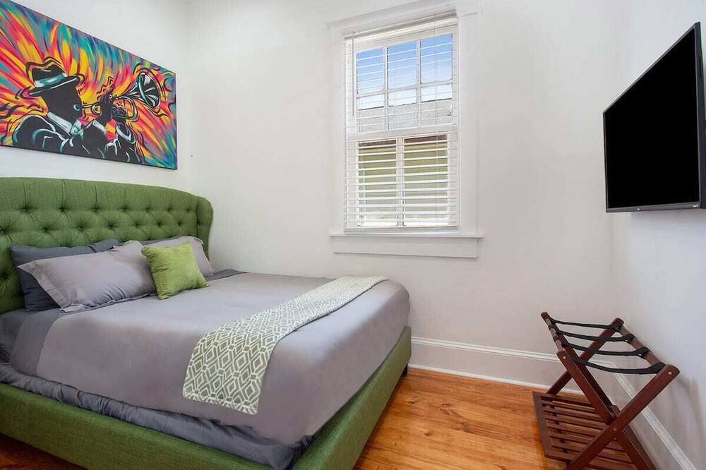 Photo of Bedroom in Mid-City