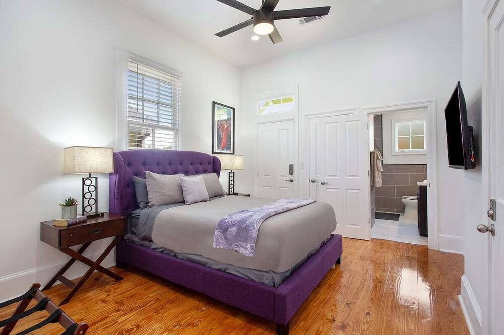 Photo of Outdoor in Mid-City